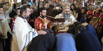 Пострижение на иподякони от Варненския и Великопреславски митрополит Йоан в храм Св цар Борис - Варна през 2016 г.